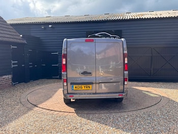 Used Vauxhall Vivaro 2016 for sale - 78834567: Photo