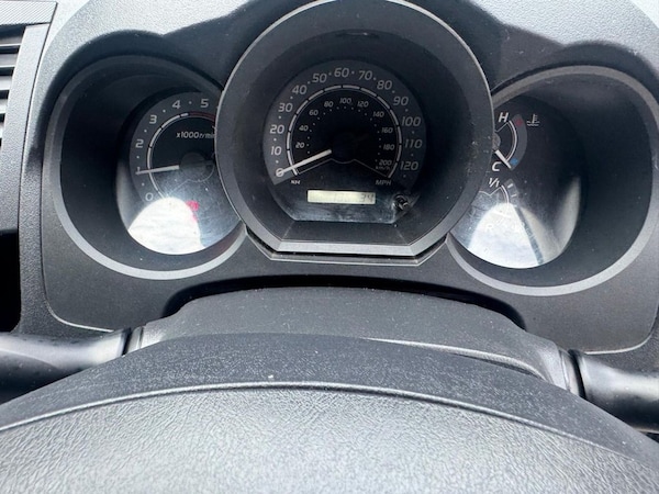 Used Toyota Hilux 2006 for sale - 76098129: Photo 12