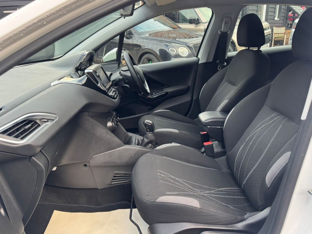 Used Peugeot 208 2014 for sale - 77307317: Photo 10