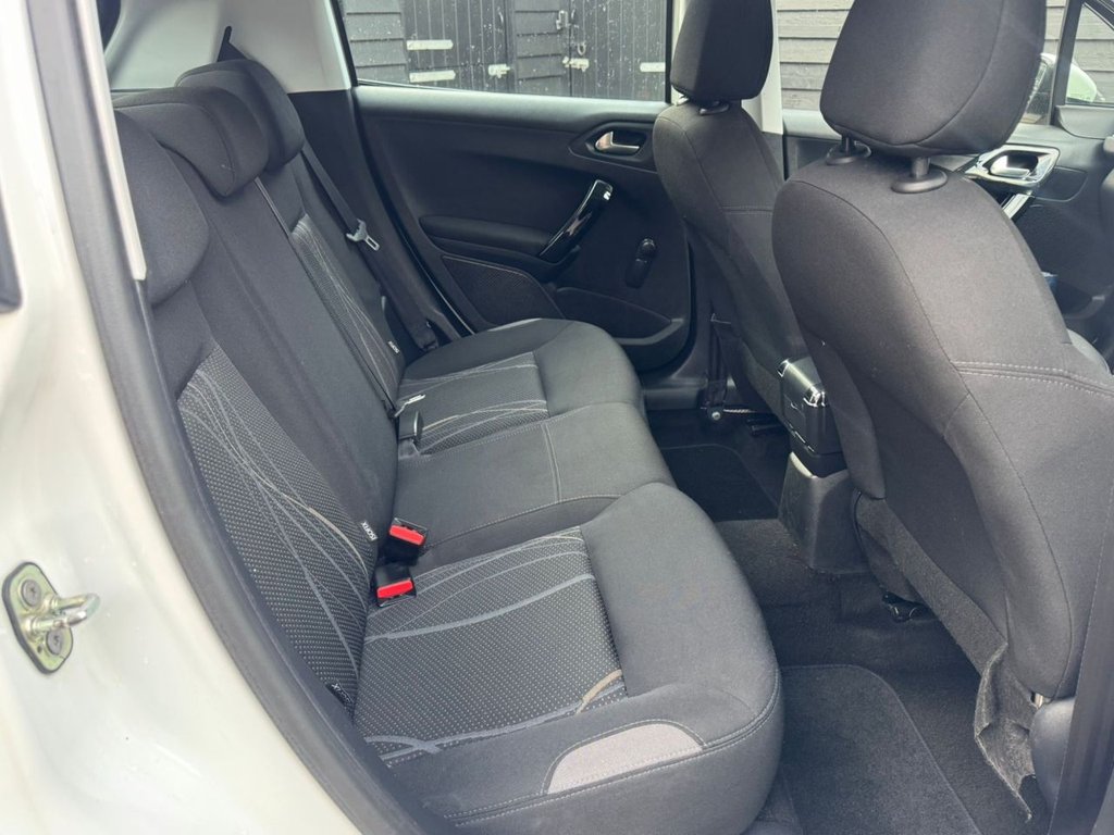 Used Peugeot 208 2014 for sale - 77307317: Photo 14