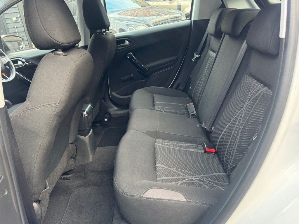 Used Peugeot 208 2014 for sale - 77307317: Photo 15