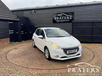 Used Peugeot 208 2014 for sale - 77307317: Photo