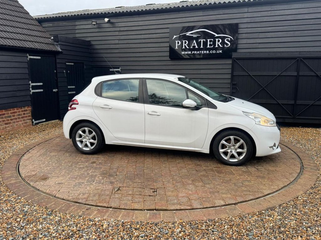 Used Peugeot 208 2014 for sale - 77307317: Photo 20