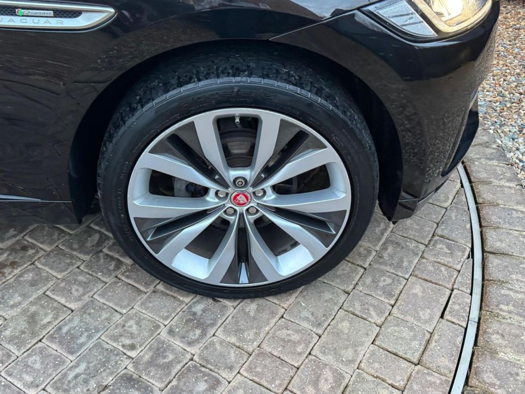Used Jaguar F-Pace 2016 for sale - 76591032: Photo 18