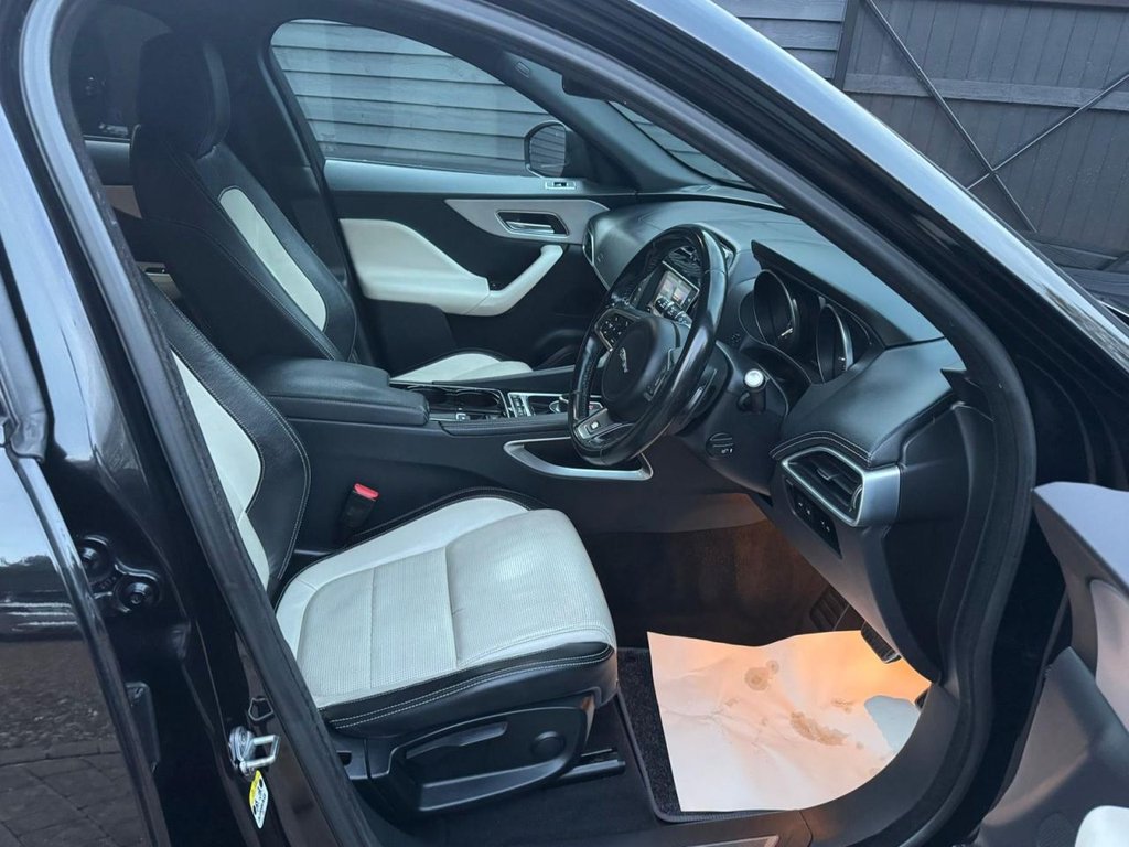 Used Jaguar F-Pace 2016 for sale - 76591032: Photo 9