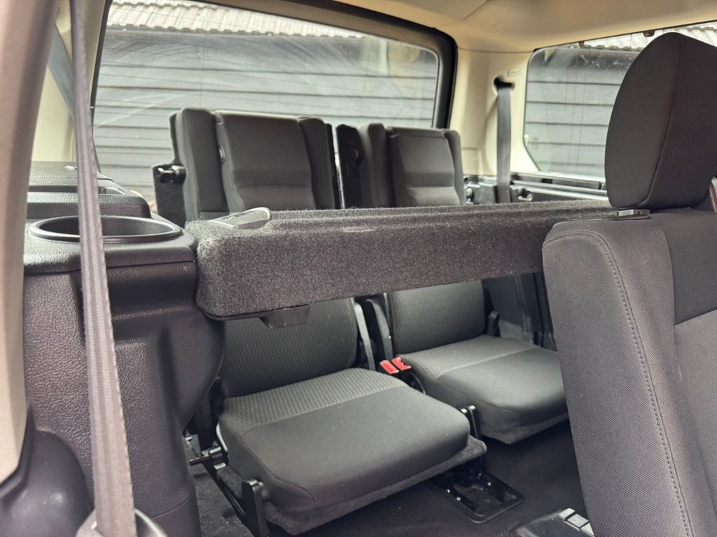 Used Land Rover Discovery 4 2010 for sale - 77668929: Photo 15