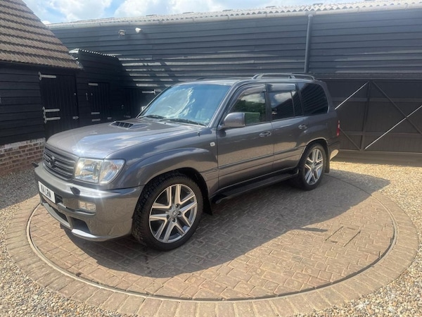 Used Toyota Landcruiser 2003 for sale - 74612650: Photo 2