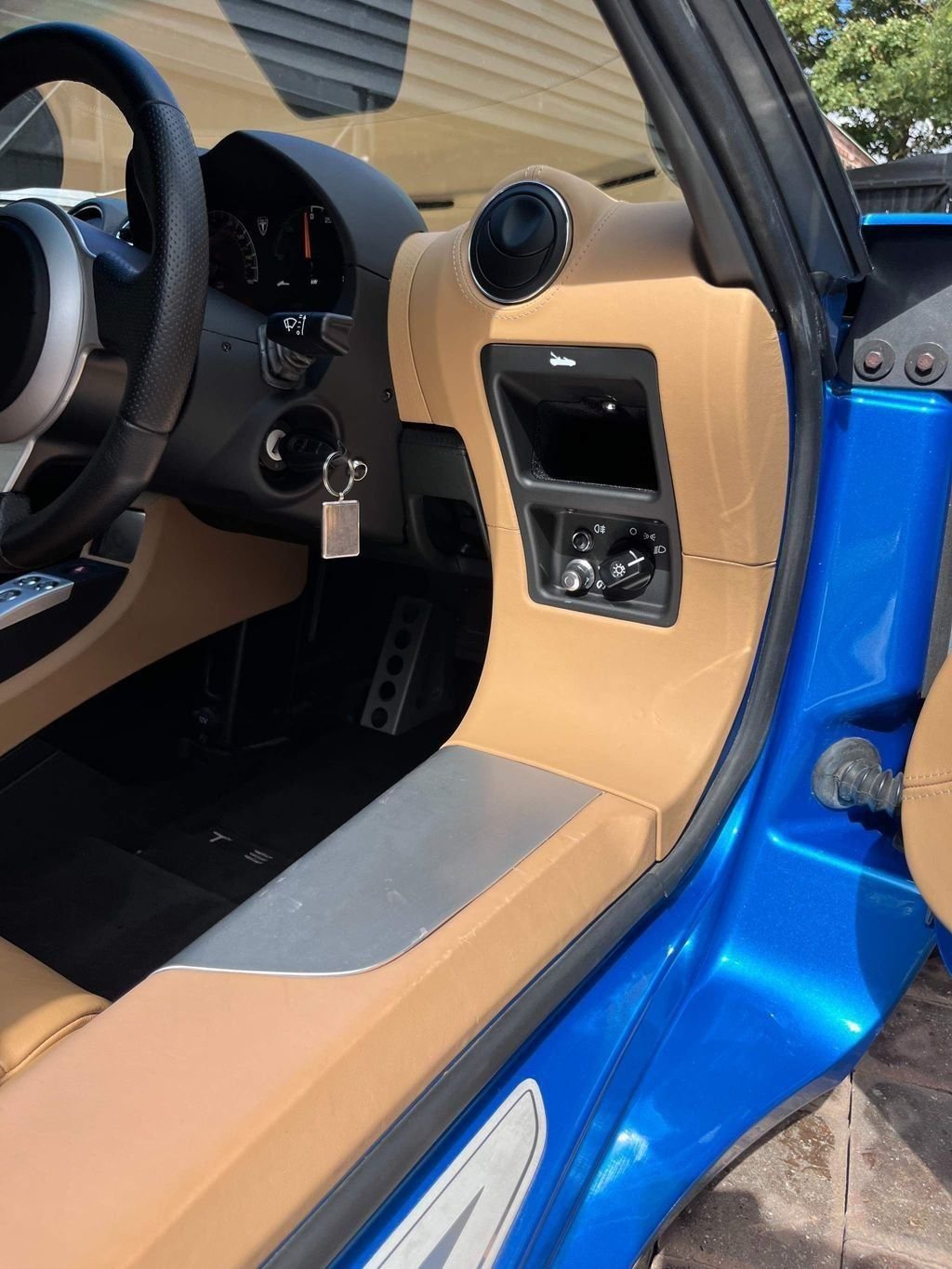 Used Tesla Roadster 2012 for sale - 76274052: Photo 16