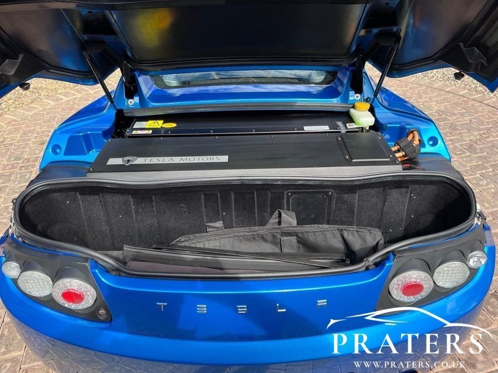 Used Tesla Roadster 2012 for sale - 76274052: Photo 24