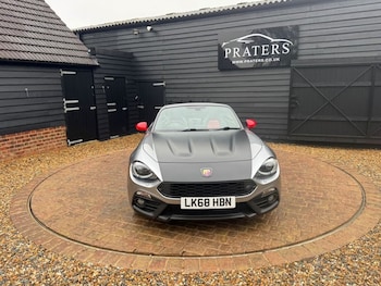 Used Abarth 124 Spider 2018 for sale - 77288357: Photo