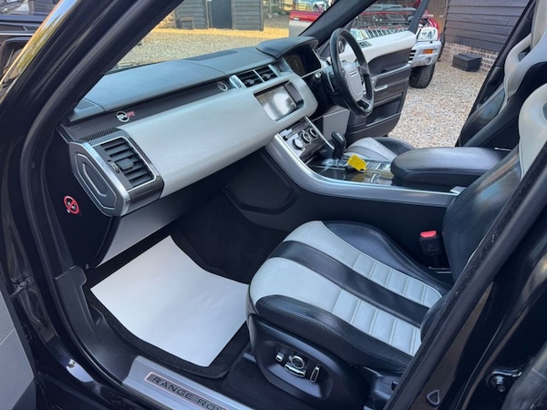 Used Land Rover Range Rover Sport 2017 for sale - 76173289: Photo 10
