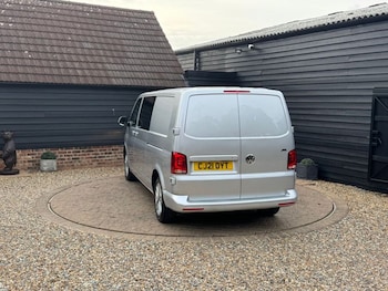 Used Volkswagen Transporter 2021 for sale - 76173366: Photo