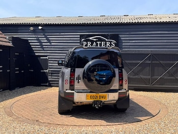 Used Land Rover Defender 2021 for sale - 79059191: Photo