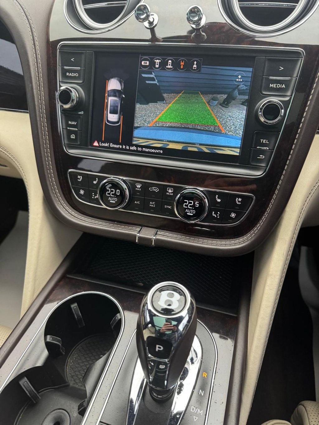 Used Bentley Bentayga 2016 for sale - 78049596: Photo 13