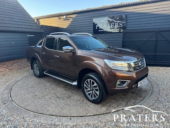 Used Nissan Navara 2017 for sale - 78693856: Photo
