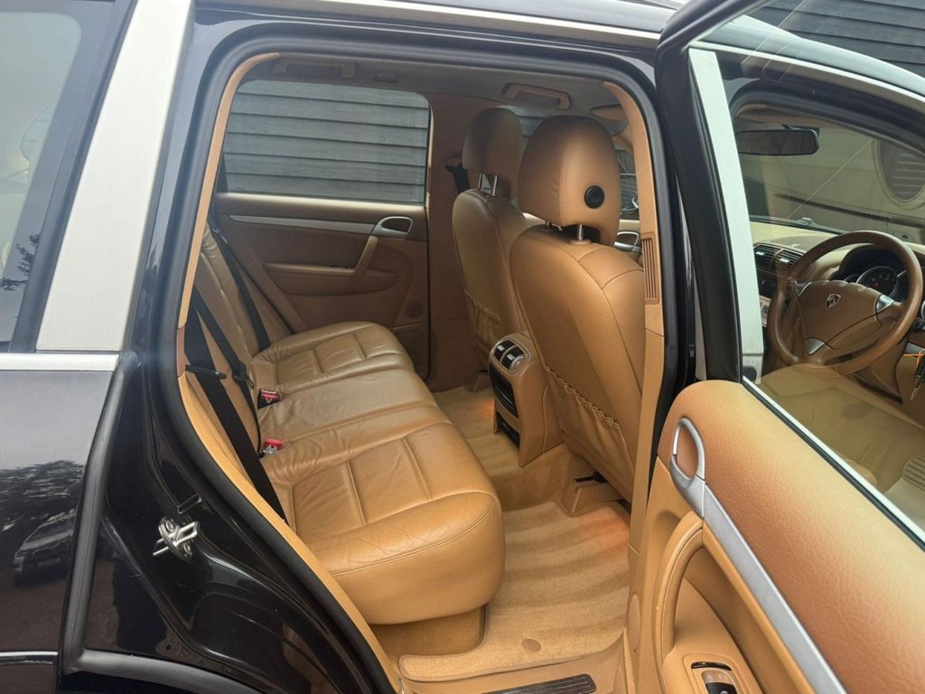 Used Porsche Cayenne 2007 for sale - 76590817: Photo 16