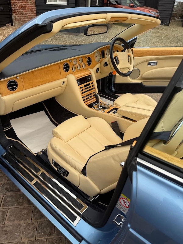 Used Bentley Azure 2009 for sale - 75653903: Photo 10