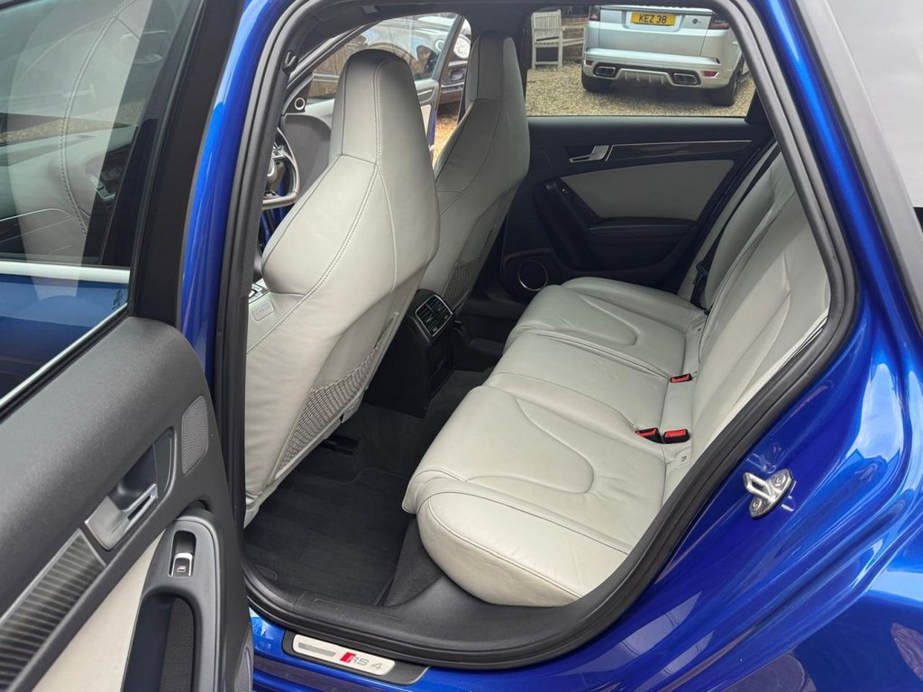 Used Audi RS4 2012 for sale - 76655468: Photo 15