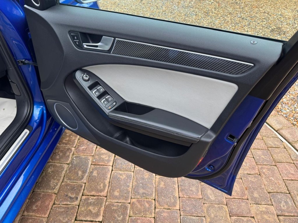 Used Audi RS4 2012 for sale - 76655468: Photo 16