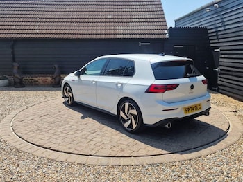 Used Volkswagen Golf 2024 for sale - 75037685: Photo