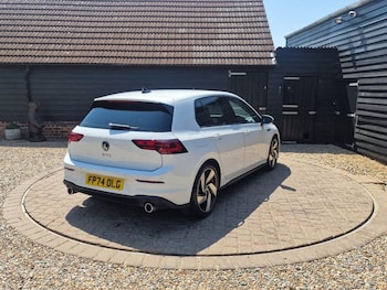 Used Volkswagen Golf 2024 for sale - 75037685: Photo