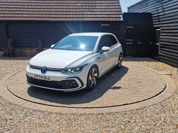 Used Volkswagen Golf 2024 for sale - 75037685: Photo