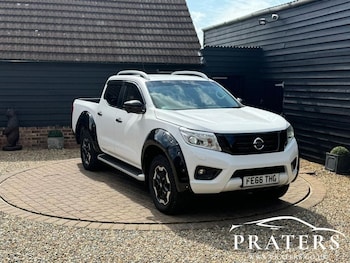 Nissan - Navara
