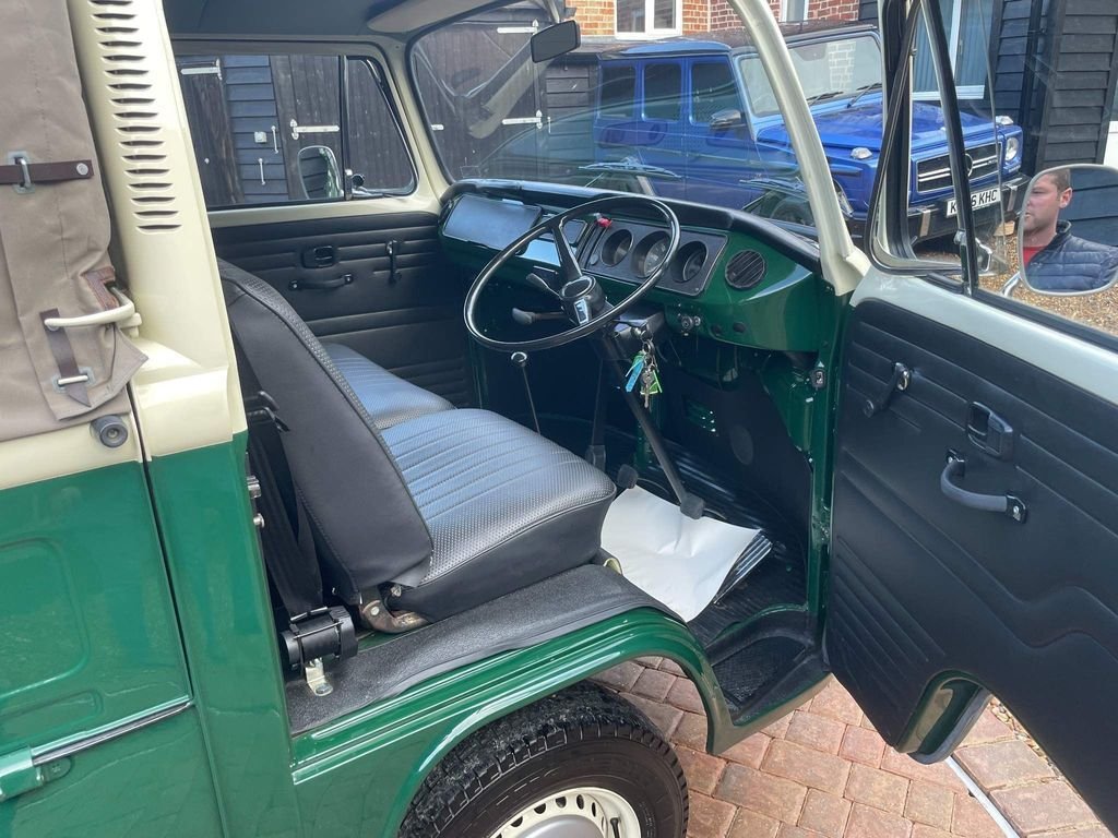 Vehicle 29