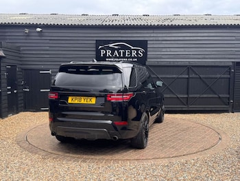 Used Land Rover Discovery 2018 for sale - 78919664: Photo