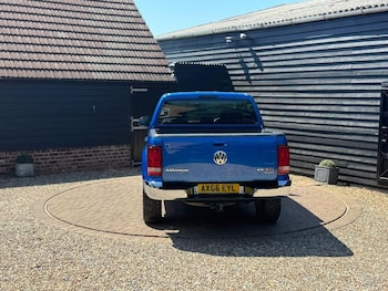 Used Volkswagen Amarok 2017 for sale - 75300743: Photo