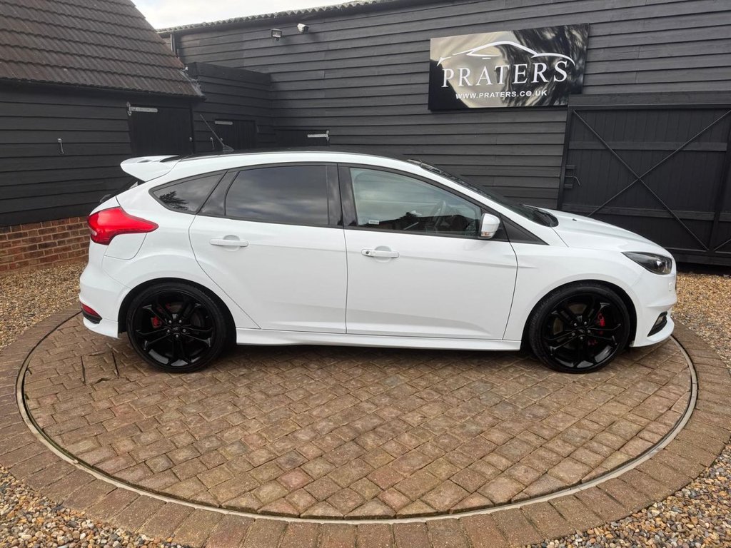 Used Ford Focus 2017 for sale - 77167237: Photo 5