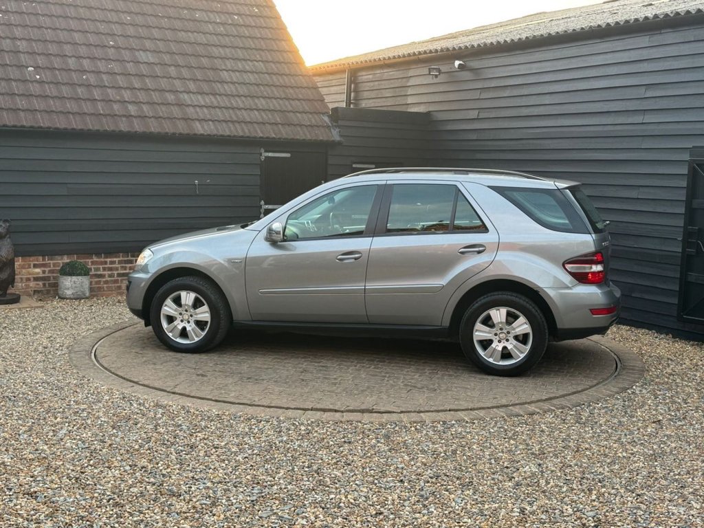 Used Mercedes-Benz M Class 2011 for sale - 76173296: Photo 18