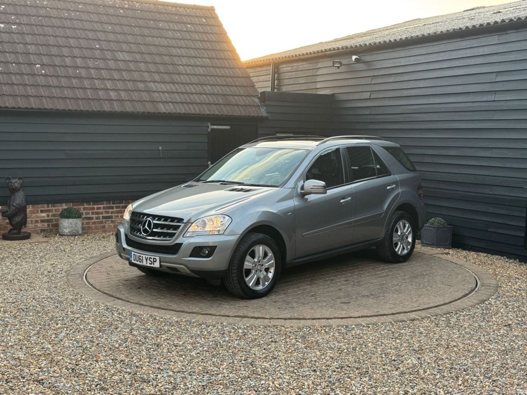 Used Mercedes-Benz M Class 2011 for sale - 76173296: Photo 2