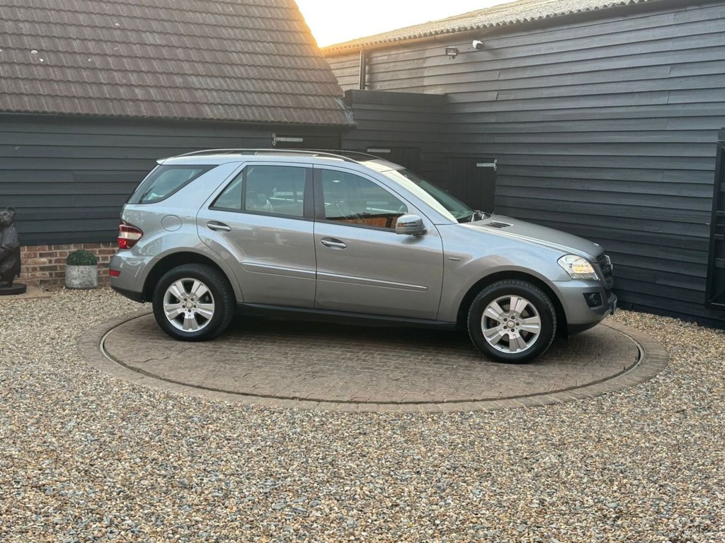 Used Mercedes-Benz M Class 2011 for sale - 76173296: Photo 21