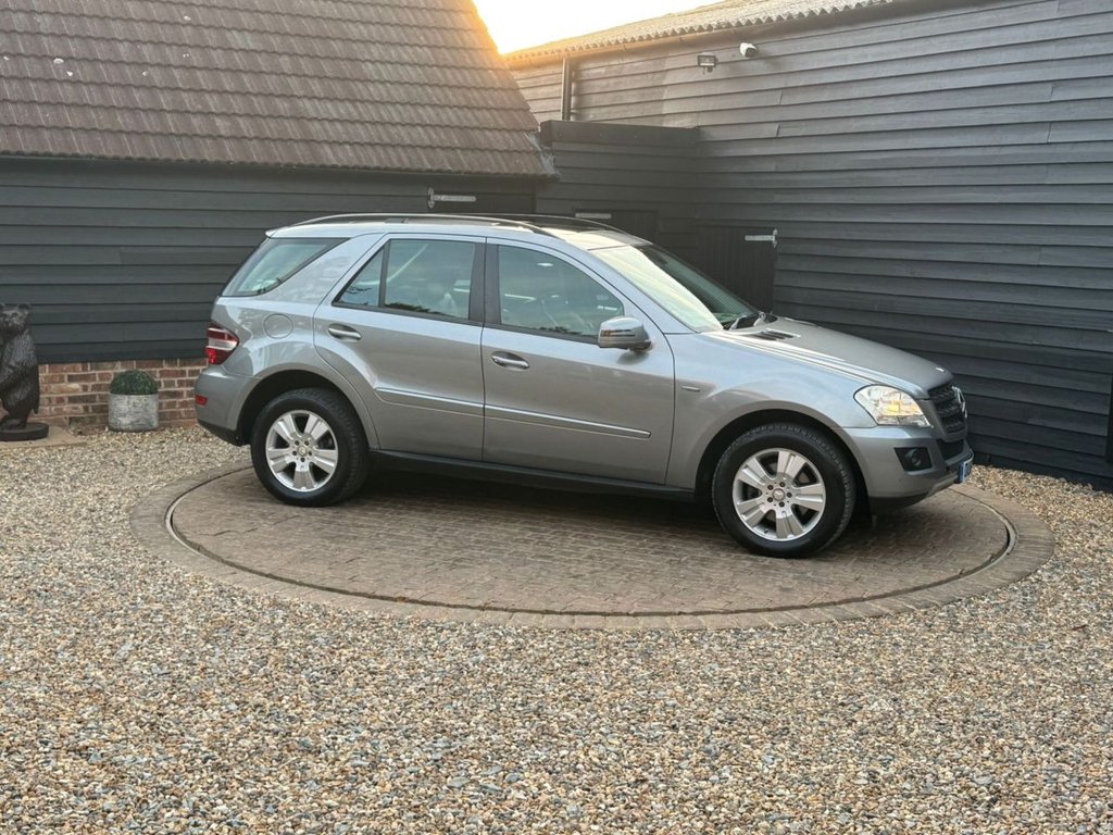 Used Mercedes-Benz M Class 2011 for sale - 76173296: Photo 23