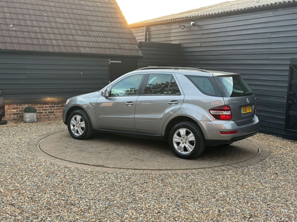 Used Mercedes-Benz M Class 2011 for sale - 76173296: Photo 28