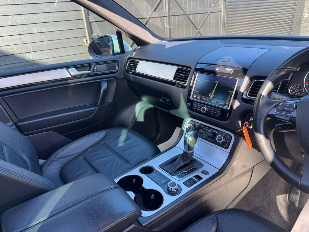 Used Volkswagen Touareg 2014 for sale - 76962178: Photo 12