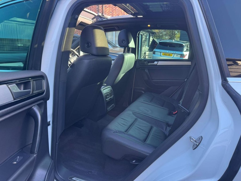 Used Volkswagen Touareg 2014 for sale - 76962178: Photo 15