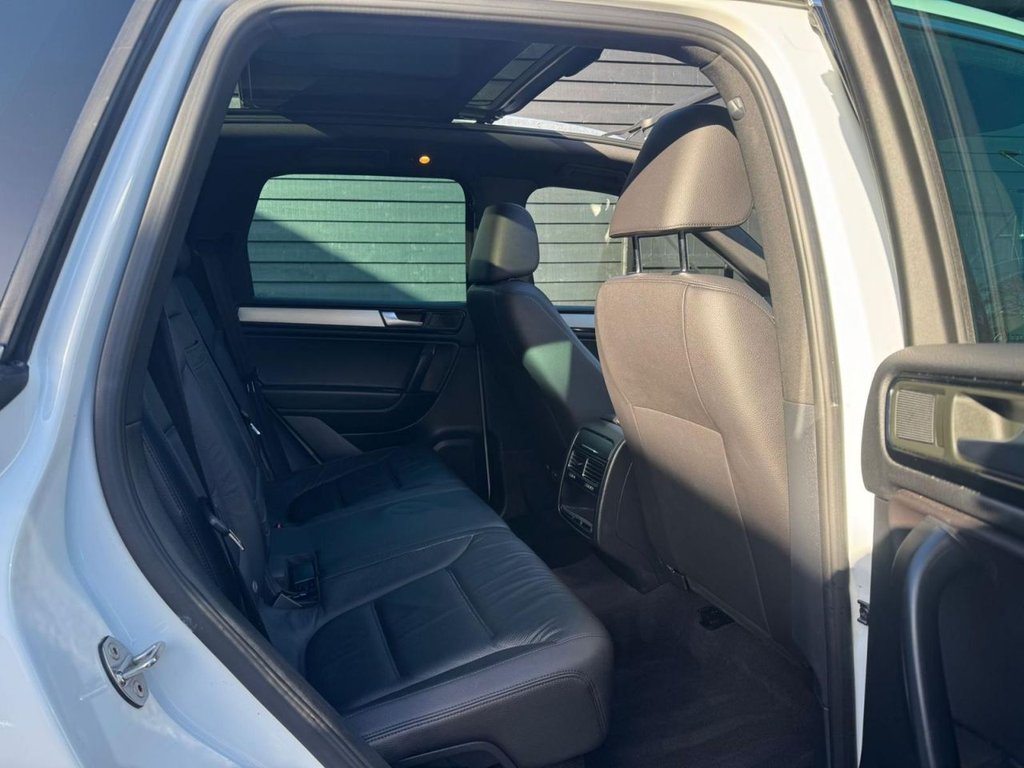 Used Volkswagen Touareg 2014 for sale - 76962178: Photo 16