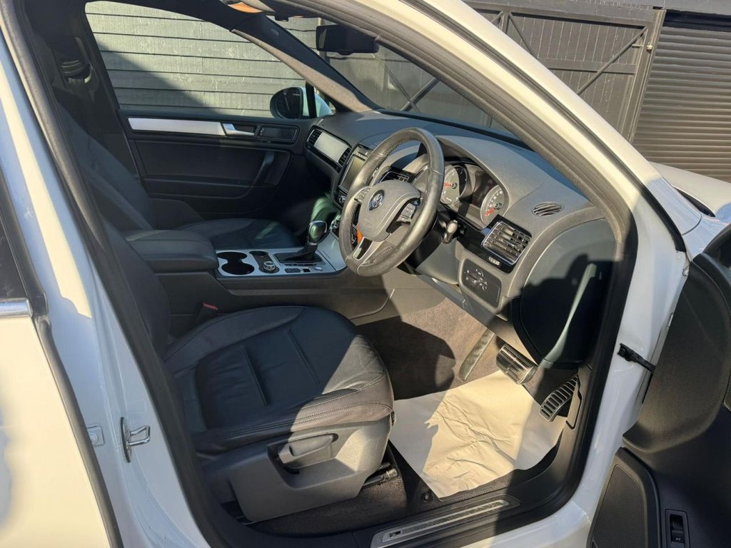 Used Volkswagen Touareg 2014 for sale - 76962178: Photo 9