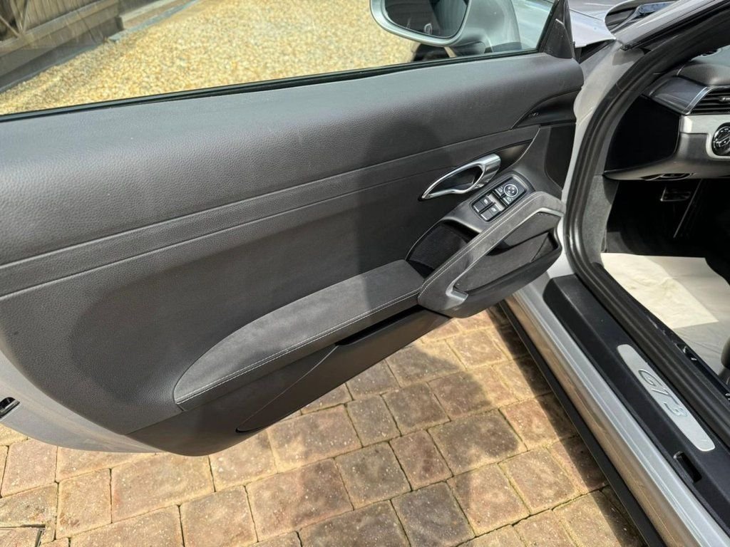 Used Porsche 911 2017 for sale - 76266467: Photo 21