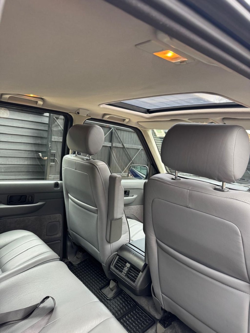 Used Land Rover Range Rover 1995 for sale - 77798247: Photo 18