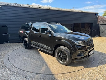 Nissan - Navara