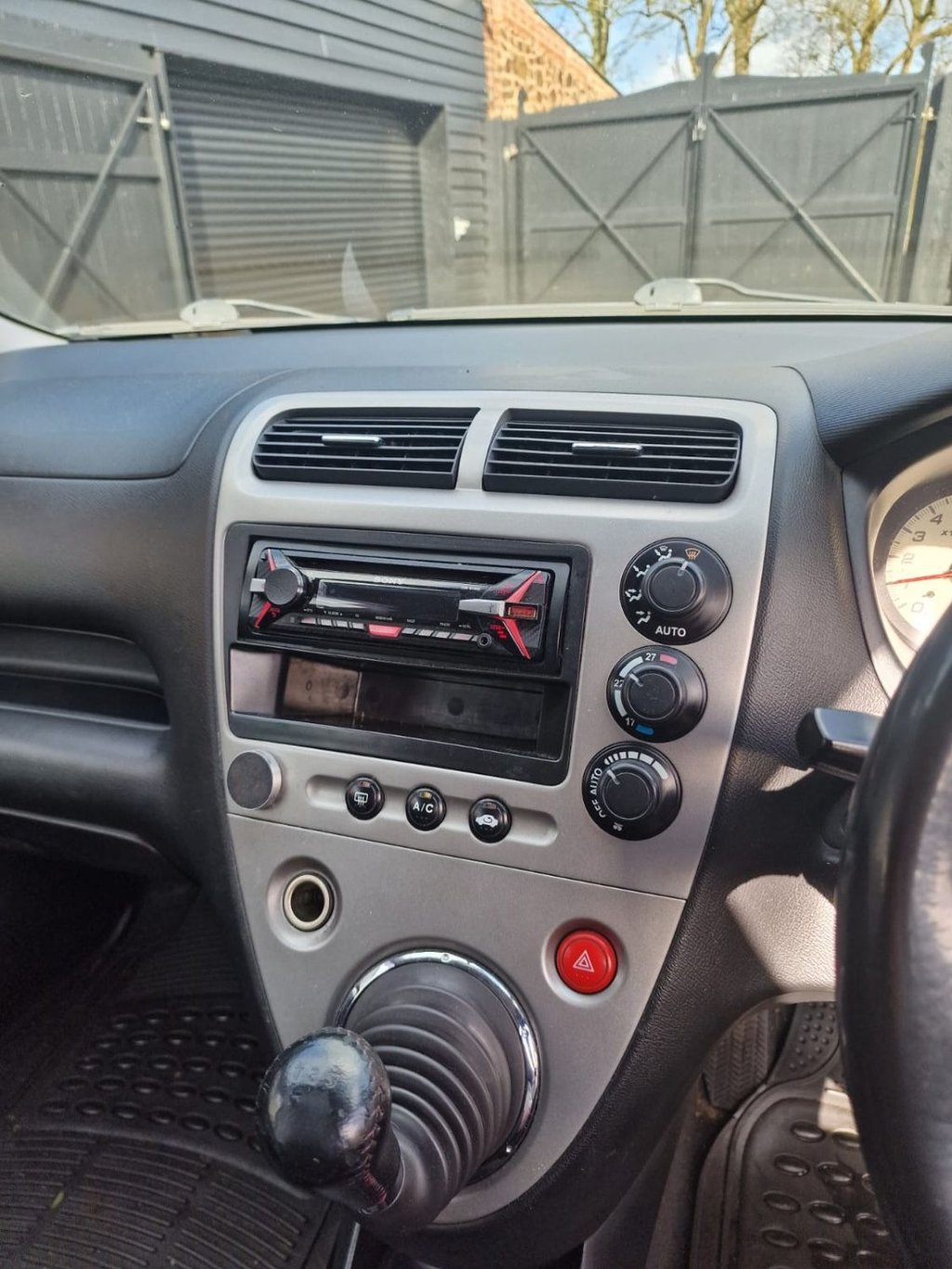 Used Honda Civic 2004 for sale - 77647879: Photo 11