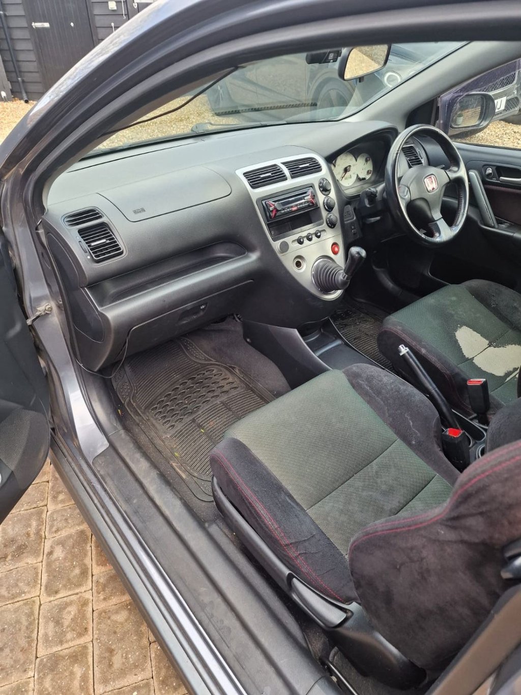 Used Honda Civic 2004 for sale - 77647879: Photo 12