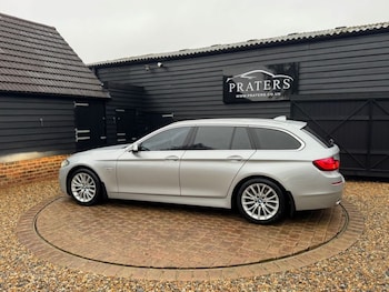 Used BMW 5 Series 2016 for sale - 77227486: Photo