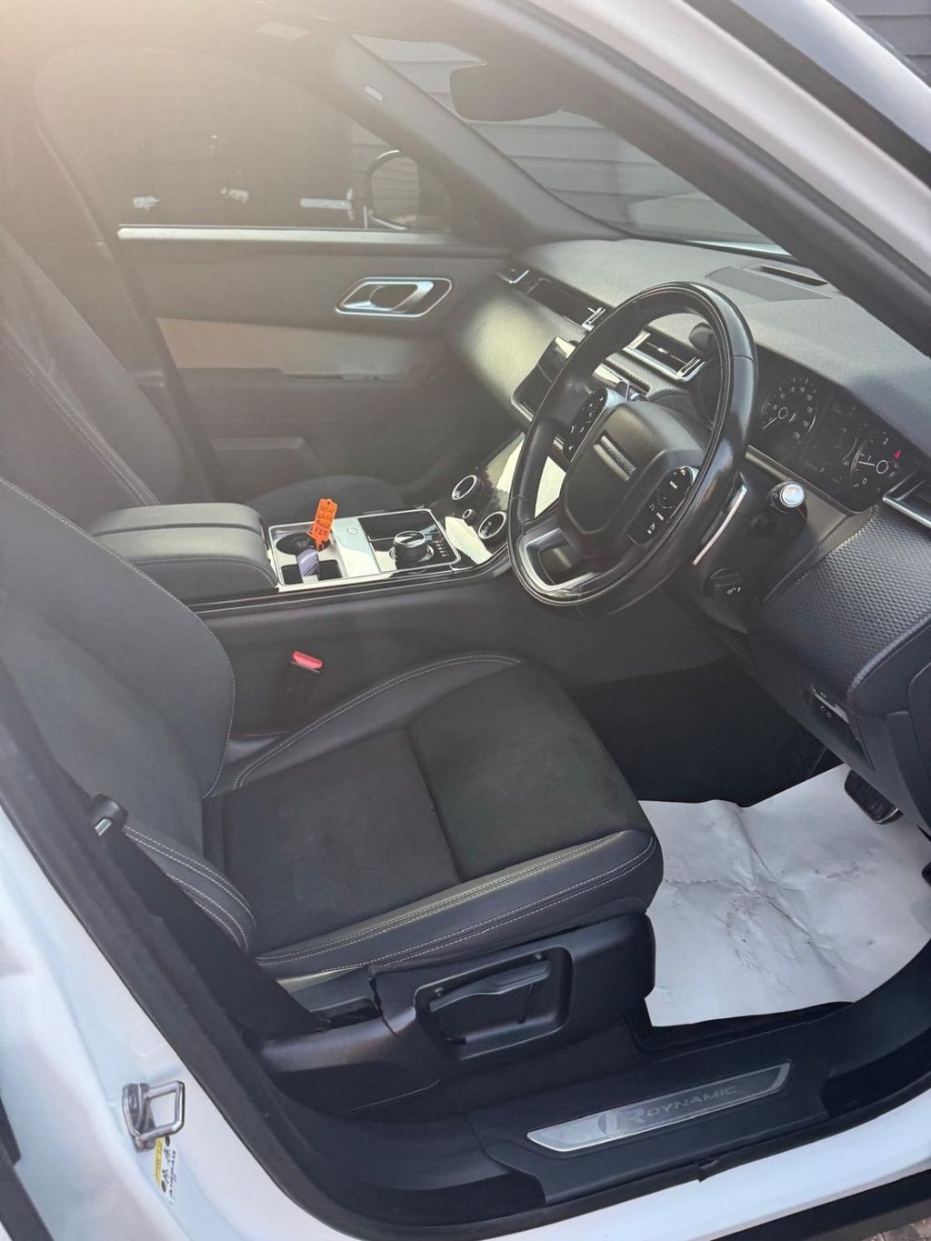 Used Land Rover Range Rover Velar 2018 for sale - 77959782: Photo 9