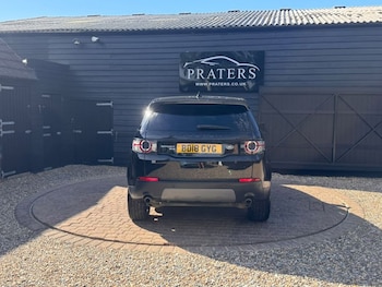 Used Land Rover Discovery Sport 2018 for sale - 78930432: Photo
