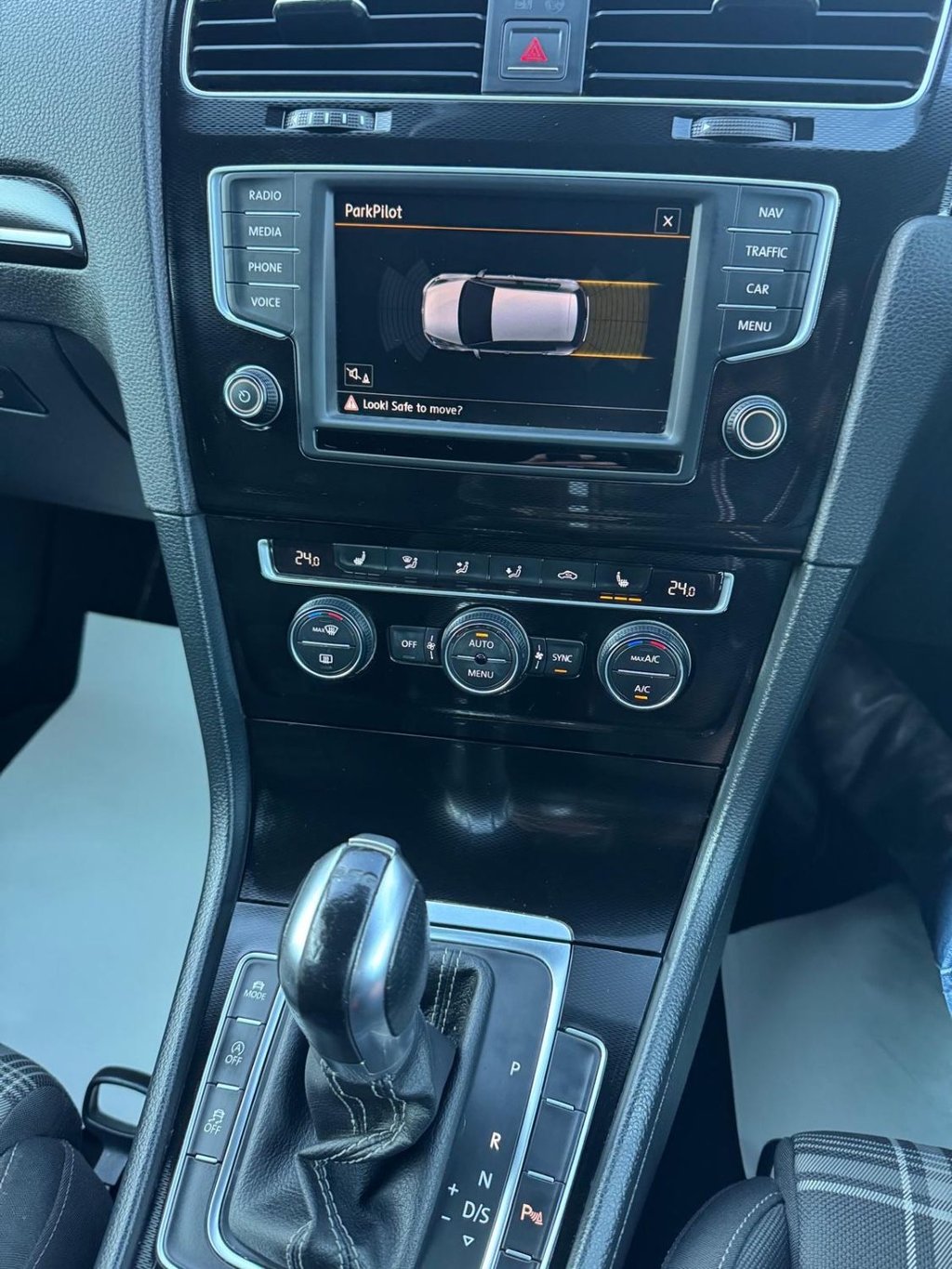 Used Volkswagen Golf 2016 for sale - 77897570: Photo 14