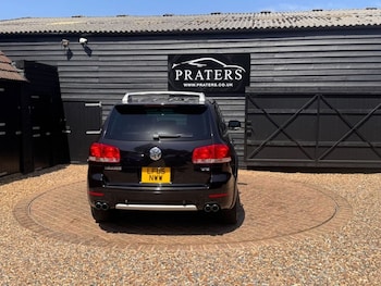 Used Volkswagen Touareg 2005 for sale - 79009711: Photo